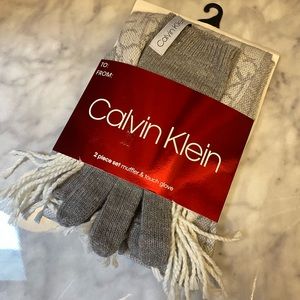 Calvin Klein scarf and gloves set
